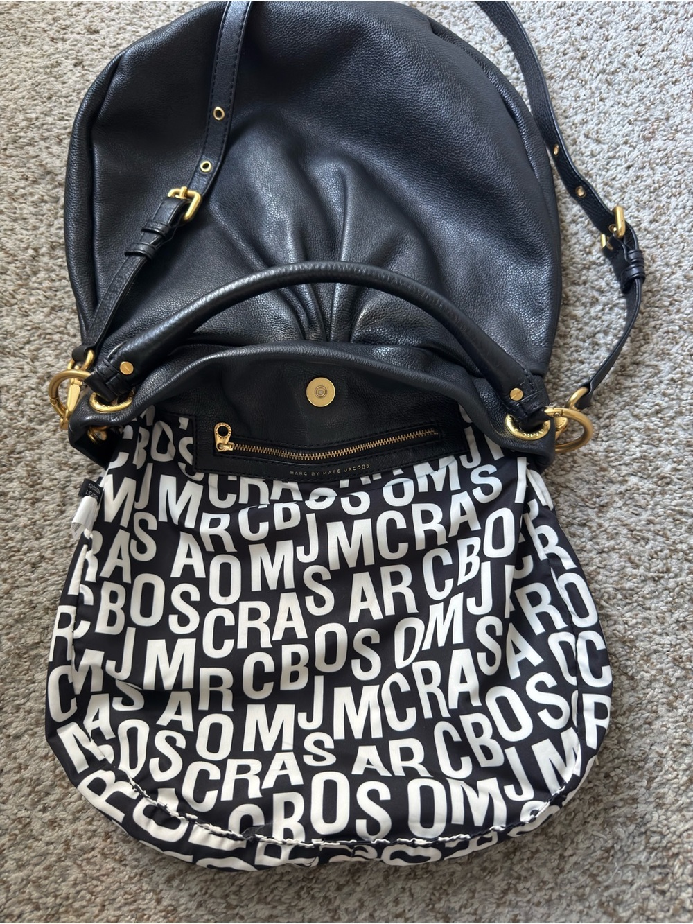 Marc by Marc Jacobs Classic Q Hillier Hobo Bag – Black Pebbled Leather, Gold HW - Picture 5 of 7